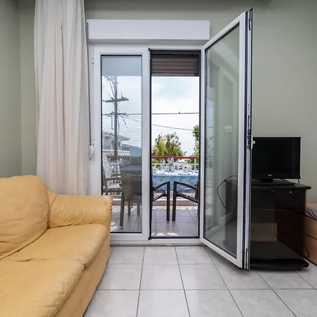 Sea View Luxury Apartment Nea Peramos (Macedonia)
